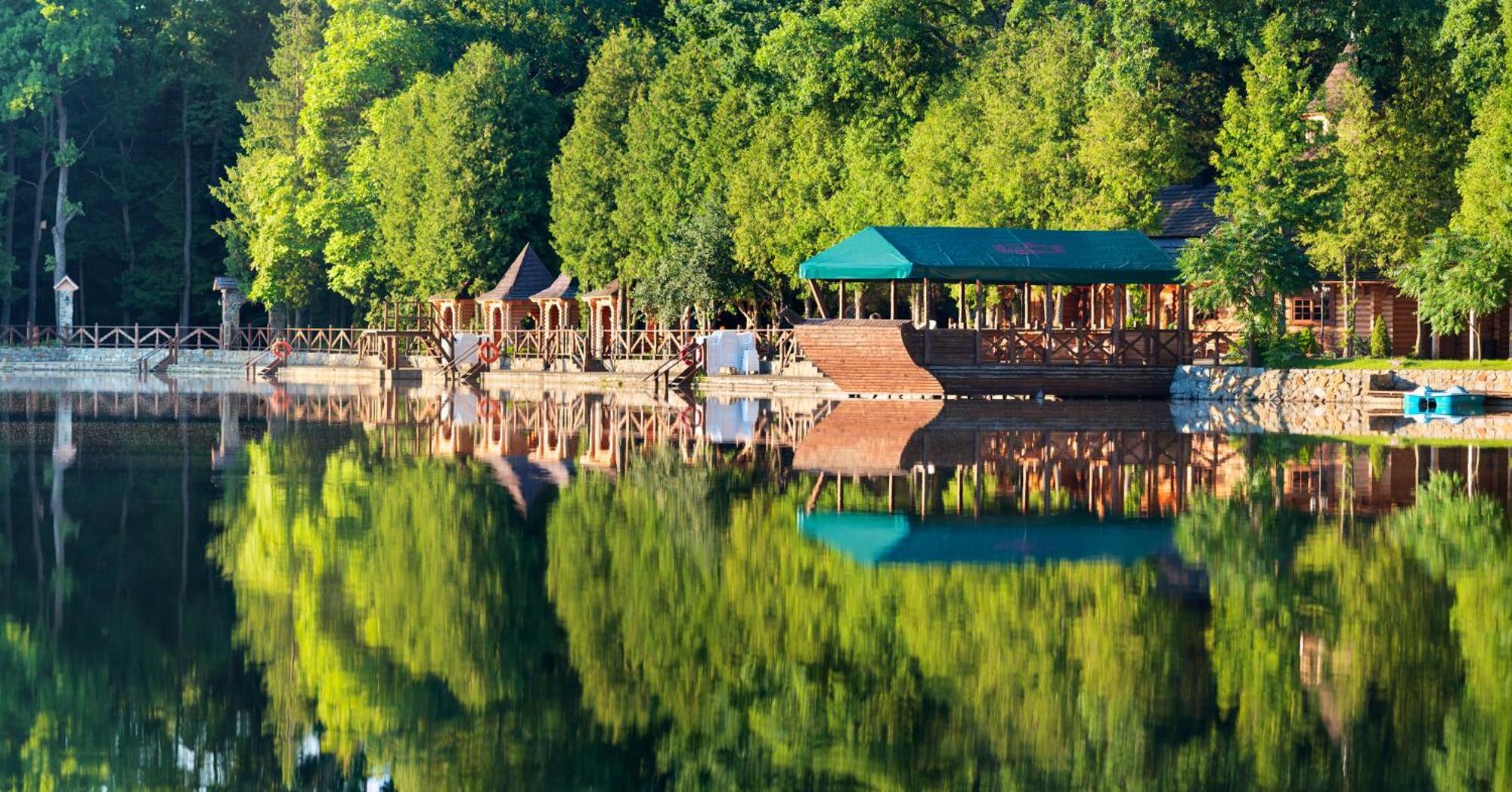 Sherwood Hotel Dolgomostiska Luaran gambar
