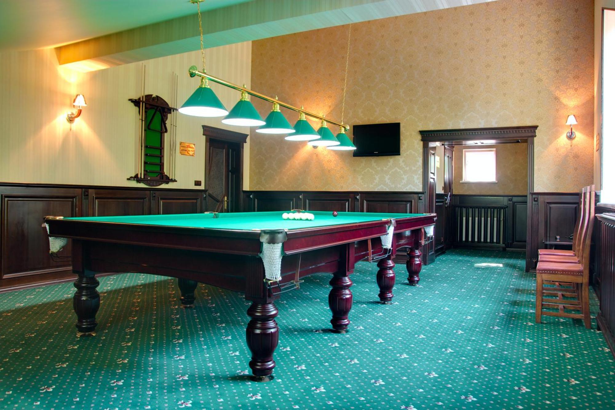Sherwood Hotel Dolgomostiska Luaran gambar