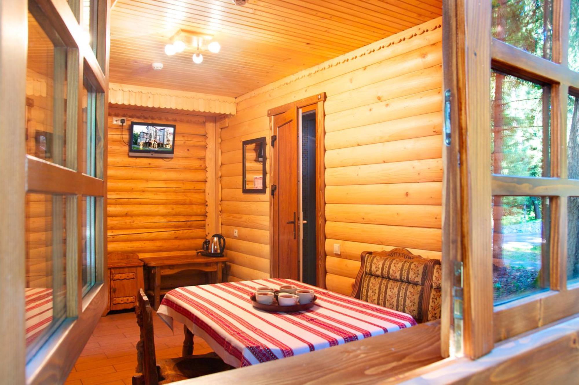 Sherwood Hotel Dolgomostiska Luaran gambar