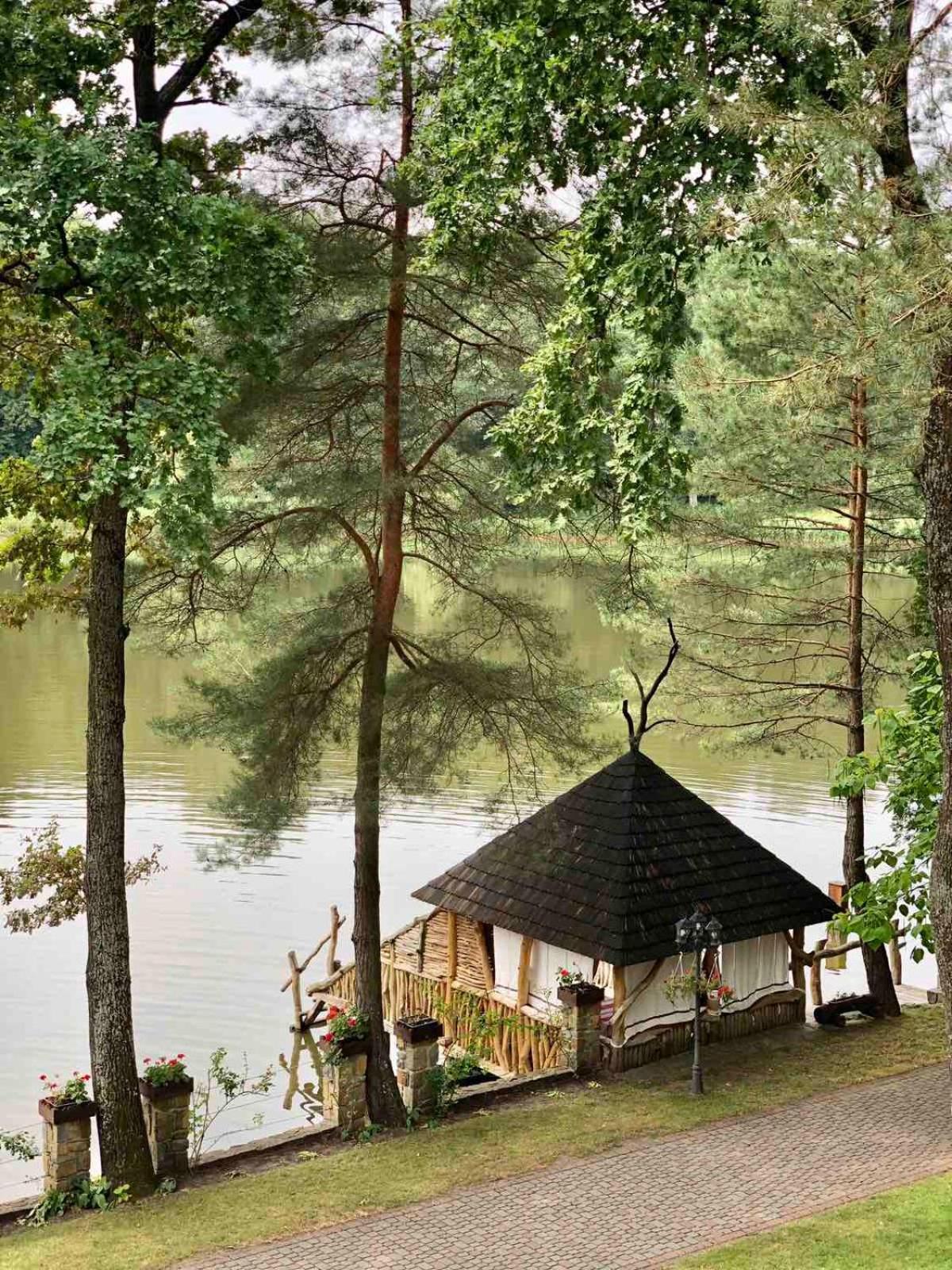 Sherwood Hotel Dolgomostiska Luaran gambar