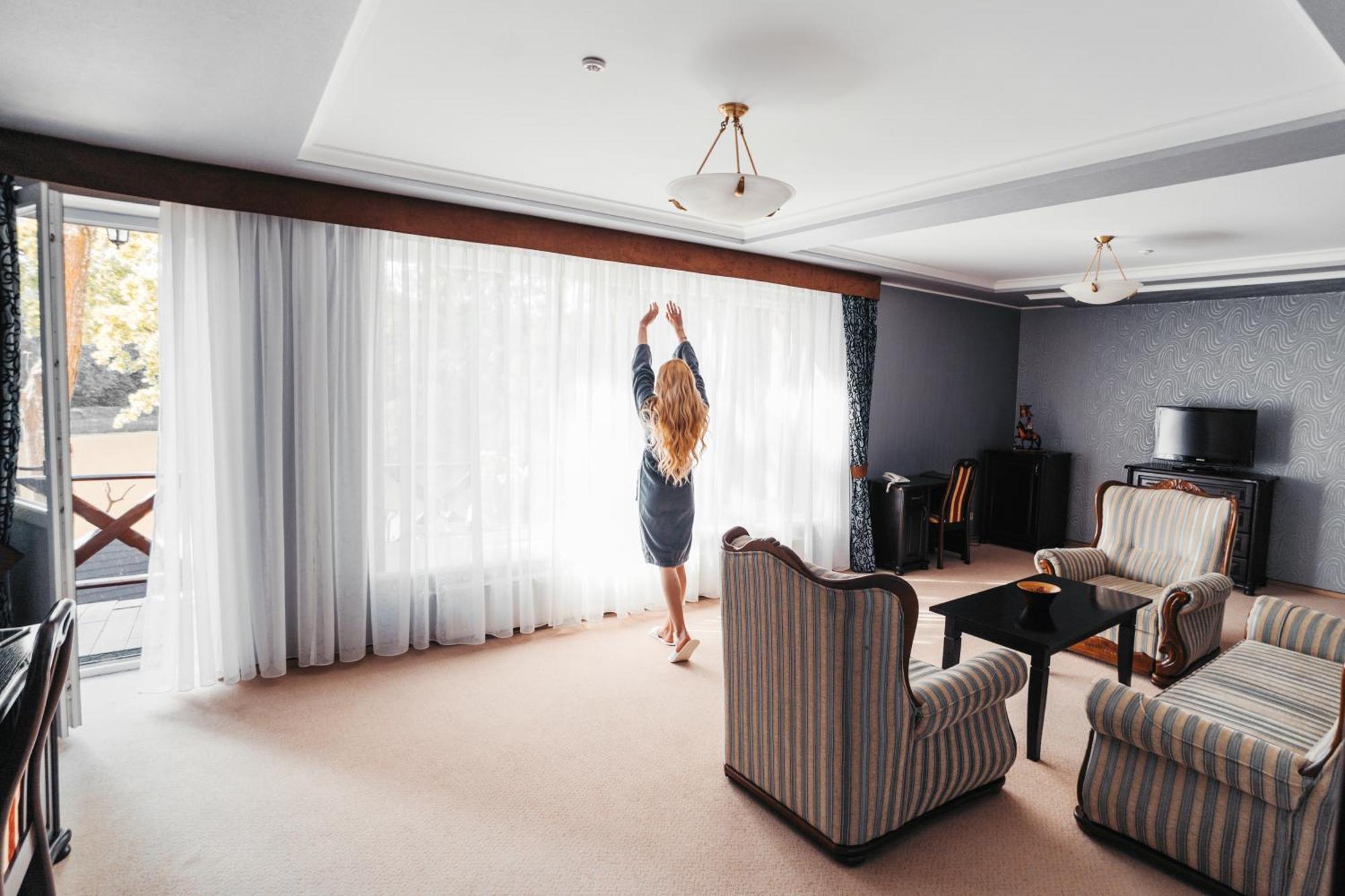 Sherwood Hotel Dolgomostiska Luaran gambar